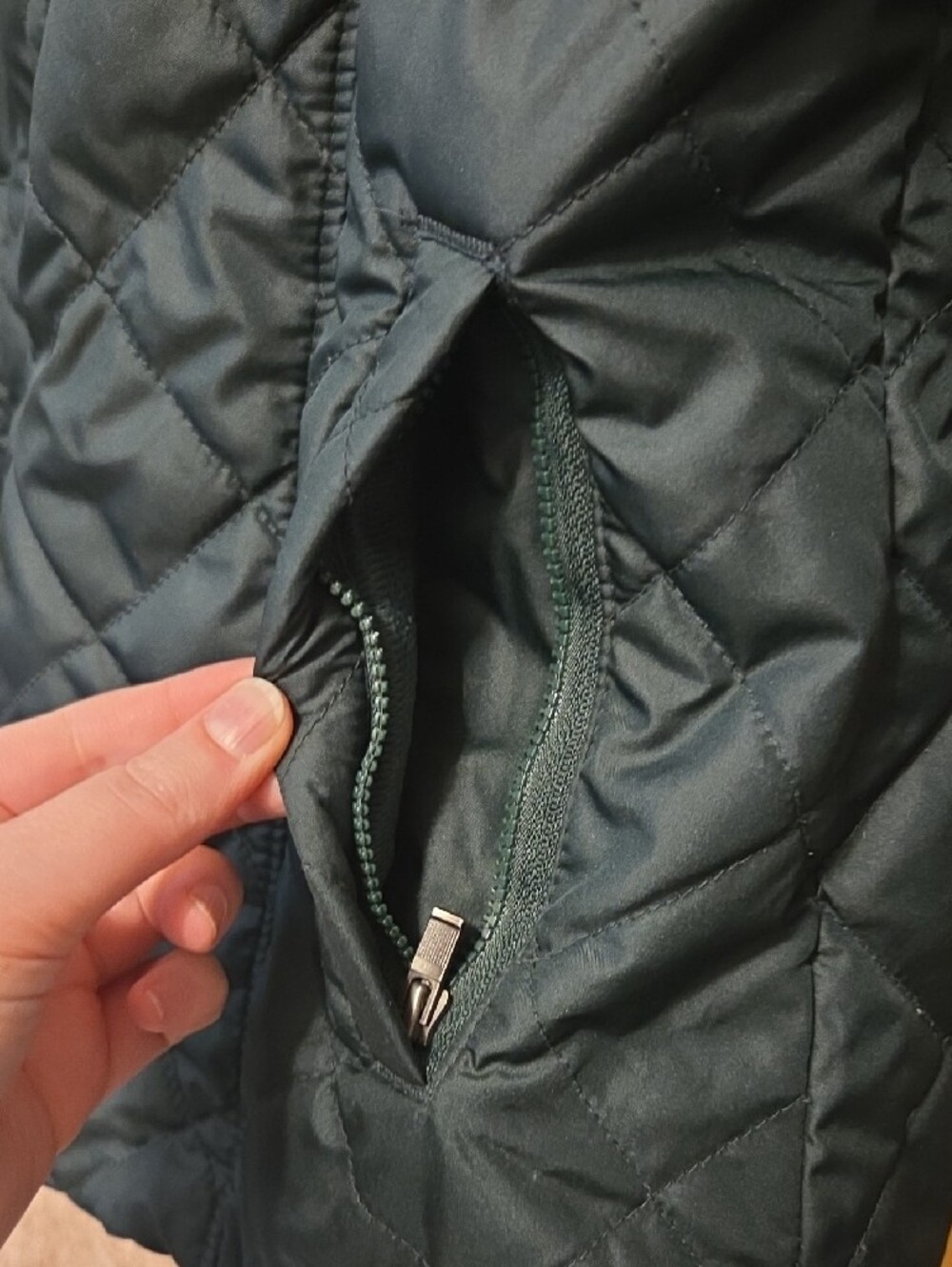 Women's Columbia Green Quilted Hooded Puffer Jacket - Picture 5 of 16